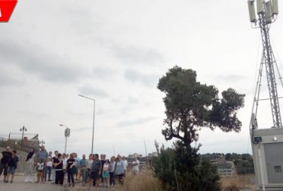 Bir gecede kurulan baz istasyonu mahalleliyi ayağa kaldırdı 