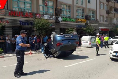 İnegöl’de otomobil devrildi: 1 yaralı