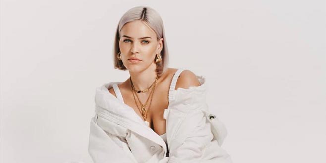 Önce konser sonra tatil