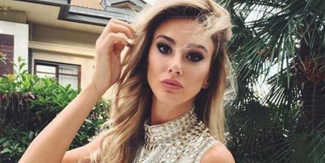 Şeyma Subaşı’dan derin dekolteli fotoğraf!