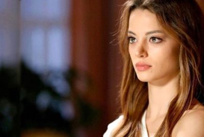 Paylaşımında vücut hatları belli olan oyuncuya takipçilerinden tepki