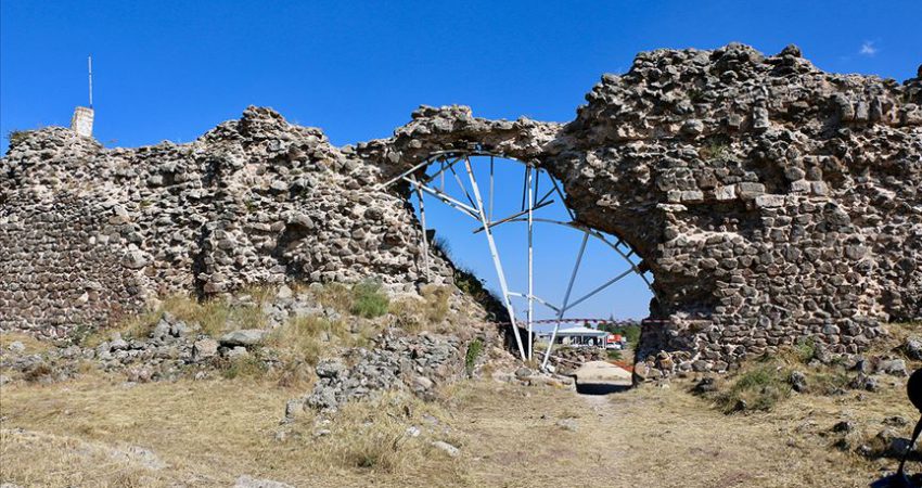 Osmanlı’nın ilk fethettiği kalede kazılar başladı Eskişehir'de, Osman Gazi tarafından 1288'de Bizanslılardan fethedilen, 1299'da ilk hutbe