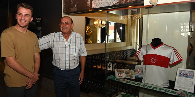 Efsaneye en güzel hediye