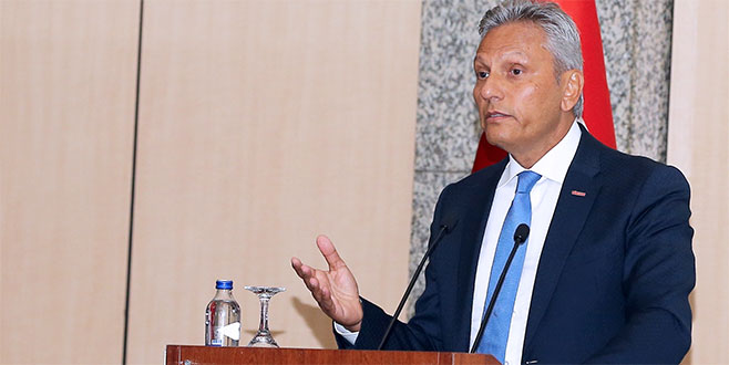 Hac-umre acentelerinin cebinden elimizi çektik