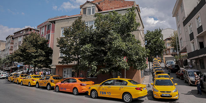 Taksiler ‘zam’ kuyruğunda