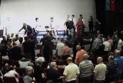 CHP’de ortalık karıştı 