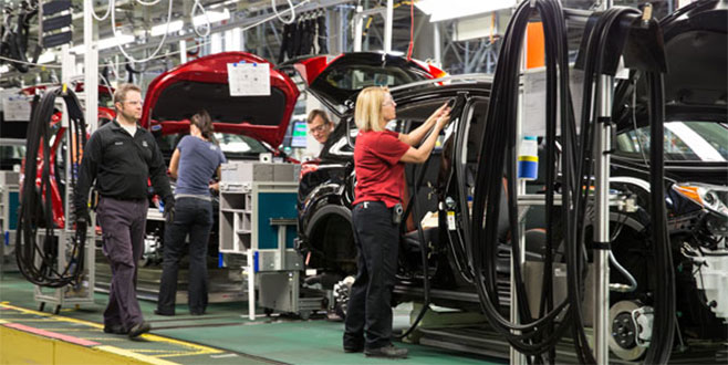 Toyota İngiltere’de üretimi durduracak Toyota İngiltere’de üretimi durduracak