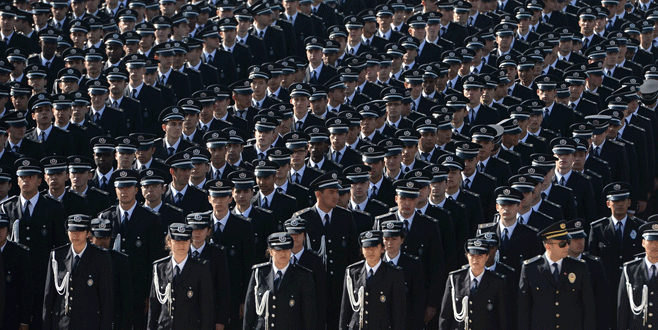 Polis olmanın şartları değişiyor