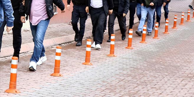 Eski TÜBİTAK çalışanlarına FETÖ operasyonu