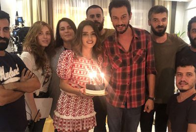 Sette sürpriz kutlama