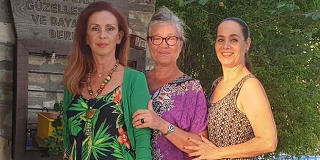 34 yıl sonra bir aradalar 34 yıl sonra bir aradalar