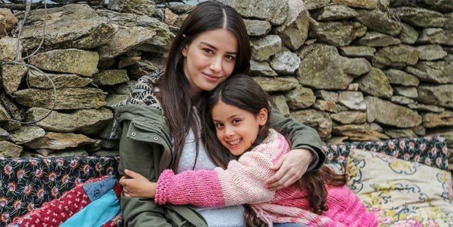 Çocukluğunu yeğeni oynadı