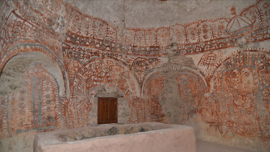 Osmanlı uç beyinin türbesinden eski Orta Asya Türk motifleri çıktı Osmanlı uç beyinin türbesinden eski Orta Asya Türk motifleri çıktı