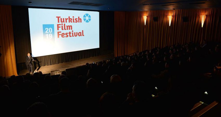 Avustralya’da Türk Film Festivali başladı Sydney'de düzenlenen gala gecesiyle sinemaseverlere kapılarını açan festivalde 9 film