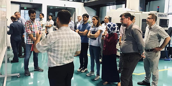 Model fabrikada eğitim