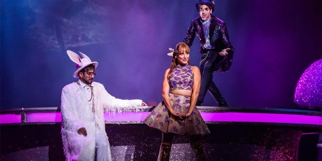 Sahne bambaşka bir sınavmış