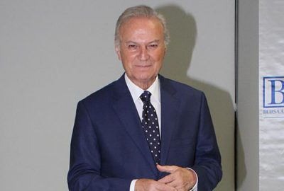 78 yaşında tiyatroya dönüyor