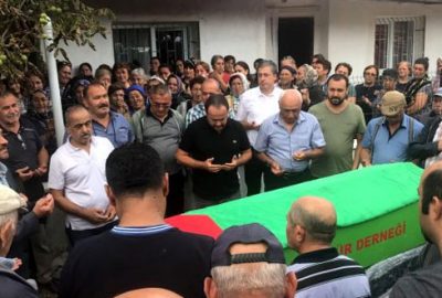 Ünlü oyuncunun babası son yolculuğuna uğurlandı!