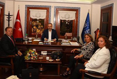 Emekliler sosyal yaşam merkezi istiyor