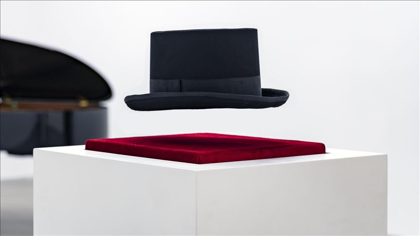 ‘Abrakadabra’ sergisi sanatseverlerle buluşuyor