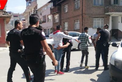 ‘Asker uğurlama bahanesi’yle para toplamışlar: 4 gözaltı