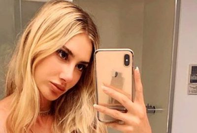 Şeyma Subaşı’dan bikinili sarmaş dolaş poz