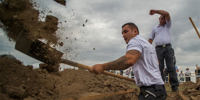 Kıyasıya mücadele! En iyi mezar kazan kazanıyor