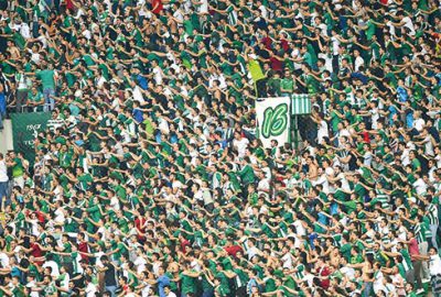 Taraftar şov yaptı