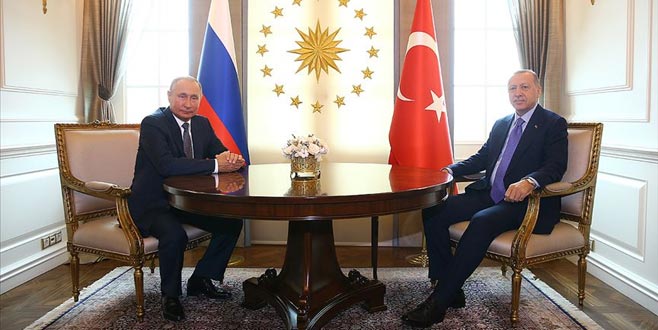 Üçlü zirve öncesi Putin ile baş başa görüşme Üçlü zirve öncesi Putin ile baş başa görüşme