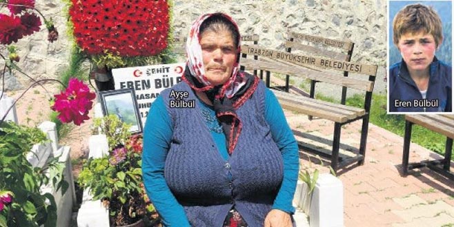 Eren Bülbül’ün annesinden Diyarbakır’daki annelere destek Eren Bülbül’ün annesinden Diyarbakır’daki annelere destek