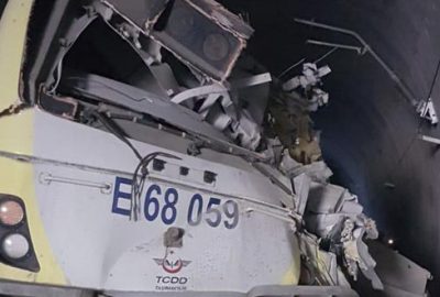 Bilecik’te kılavuz tren tünelde raydan çıktı: 2 ölü