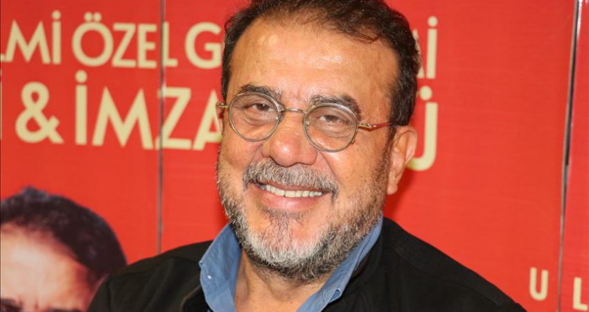 ‘Belgeselleri çekenler gençlerin diline inmeli’ Yazar ve yönetmen Nebil Özgentürk, 'Gençleri YouTube'ın elinden alalım demiyorum