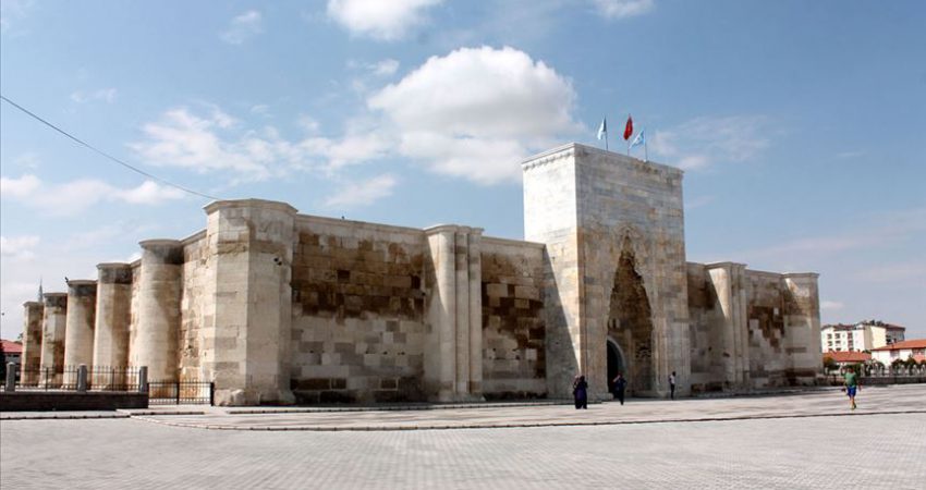 Selçuklu eseri Sultanhanı Kervansarayı açılış için gün sayıyor Anadolu Selçuklu Sultanı Alaaddin Keykubad tarafından 1229 yılında yaptırılan Aksaray'daki