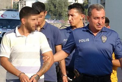 Trafikte kavga ettikleri albayı bıçakladılar