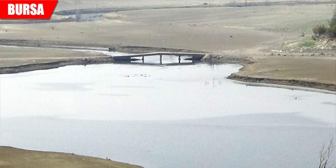 Baraj suyu çekilince gün yüzüne çıktı