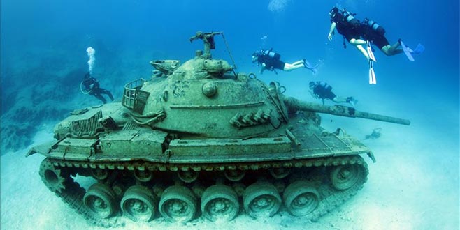 Akdeniz’in derinliklerindeki tank ilgi görüyor