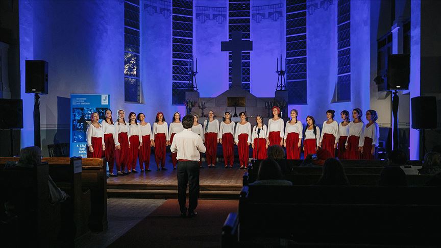 Sirene Letonya’dan ödülle döndü