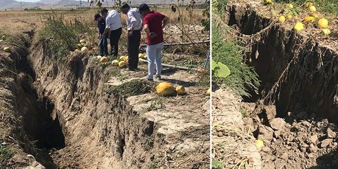 Tarım arazisinde 1 kilometrelik yarık