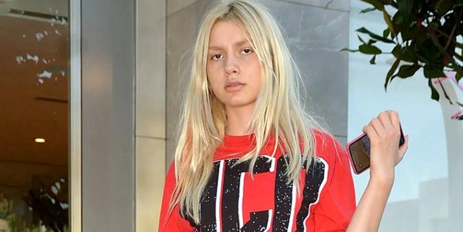 Deprem sonrası çığlık çığlığa video paylaştı! Deprem sonrası çığlık çığlığa video paylaştı!