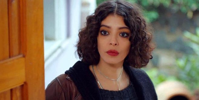 Güzel oyuncunun baba acısı! Sosyal medya hesabından duyurdu