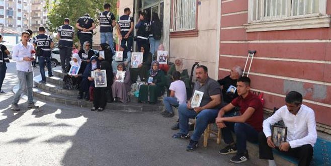 HDP önündeki eylemde 26’ncı gün; aile sayısı 48 oldu