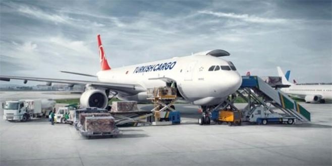 Havada yükü İstanbul sırtlıyor