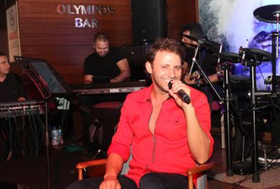 Olympos Bar’da müzik ziyafeti