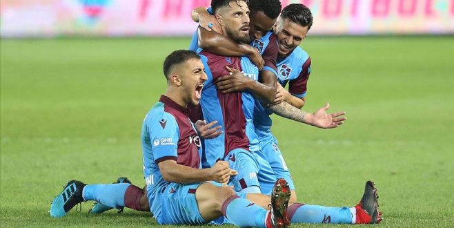 Trabzonspor Beşiktaş’ı farklı mağlup etti