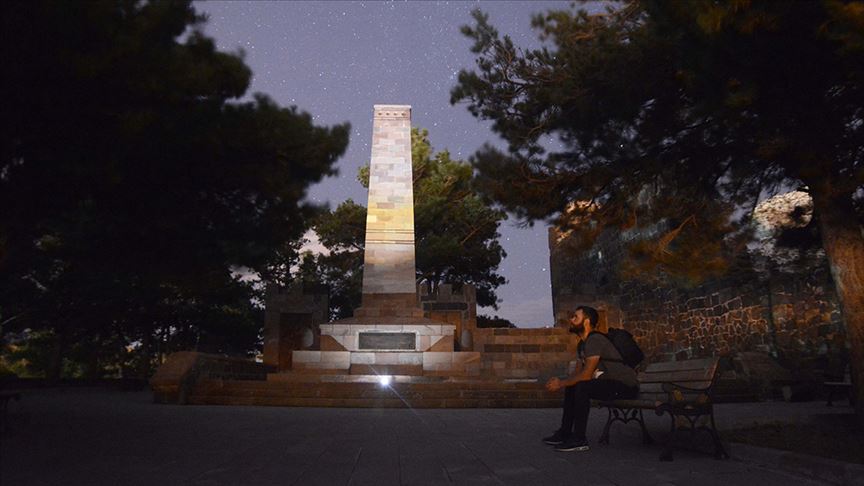 Vatan savunmasını görmek için ‘Nene Hatun’a akın ettiler