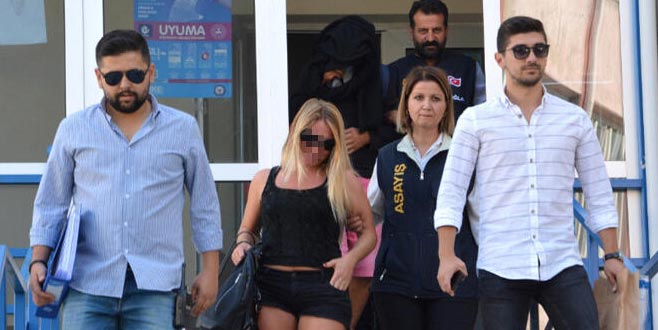 Lüks yata fuhuş baskını