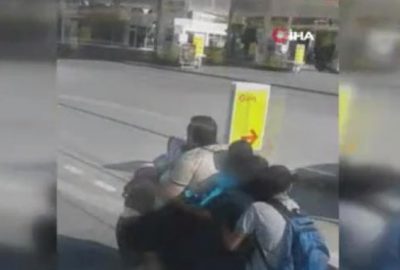 Pes dedirten görüntü! Okul servisi gibi…