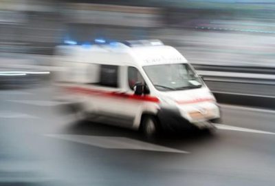 Otomobil viyadükten uçtu: 2 ölü