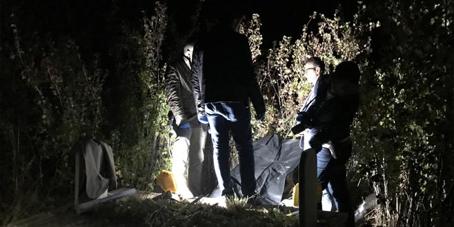 Annesinin mezarı başında hayatını kaybetti