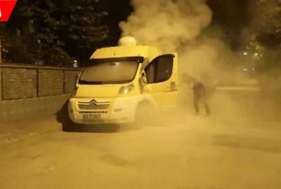 Park halindeki karavan alevlere teslim